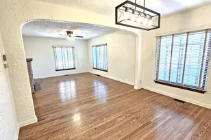 410 N Raynor Ave, Joliet, IL 60435 - Photo 24