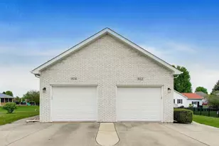 912 White Tail Ln, Sandwich, IL 60548 - Photo 26