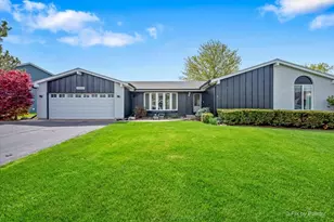 39867 N Harbor Ridge Dr, Antioch, IL 60002 - Photo 1