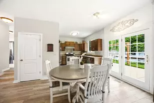 2096 Edinburgh Ln, Aurora, IL 60504 - Photo 6