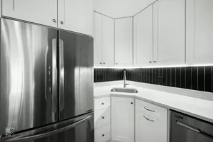 3325 N Lincoln Ave, Chicago, IL 60657 - Photo 6