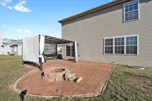 705 Bergamot St, Savoy, IL 61874 - Photo 24