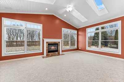 27018 Glynns Creek Court, Eldridge, IA 52748 - Photo 10