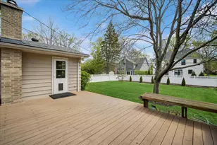 1317 Knollwood Rd, Deerfield, IL 60015 - Photo 22