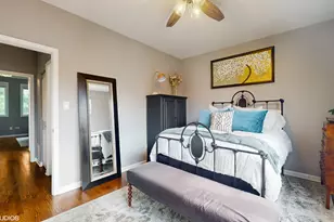 1523 W Henderson St, Chicago, IL 60657 - Photo 18