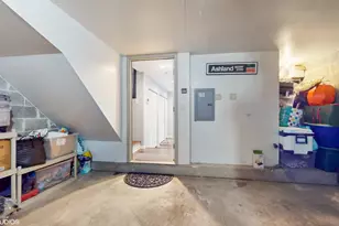 1523 W Henderson St, Chicago, IL 60657 - Photo 26