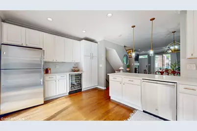 1523 W Henderson Street #E, Chicago, IL 60657 - Photo 10
