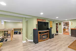 7081 Mullinshire Way, Machesney Park, IL 61115 - Photo 14
