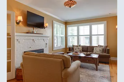 805 S Mitchell Avenue, Arlington Heights, IL 60005 - Photo 6