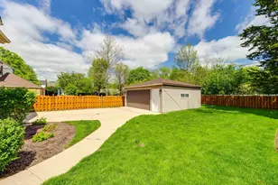 805 S Mitchell Ave, Arlington Heights, IL 60005 - Photo 40