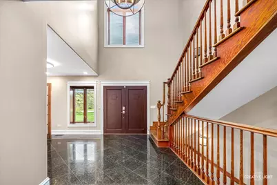 10S060 Clarendon Hills Road, Willowbrook, IL 60527 - Photo 6
