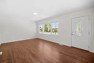 6207 W Eastwood Ave, Chicago, IL 60630 - Photo 4