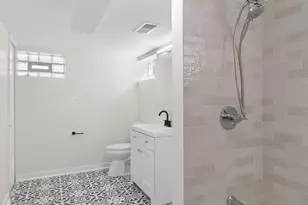 6207 W Eastwood Ave, Chicago, IL 60630 - Photo 16
