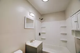 316 N Hartwell St, Gilman, IL 60938 - Photo 12