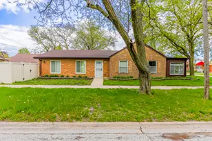 4350 Elm Ave, Lyons, IL 60534 - Photo 2
