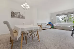 726 Hanbury Dr, Des Plaines, IL 60016 - Photo 4