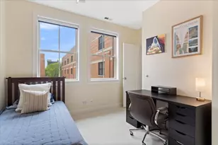 3842 N Southport Ave, Chicago, IL 60611 - Photo 18