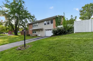 4900 Hill Dr, Godfrey, IL 62035 - Photo 2