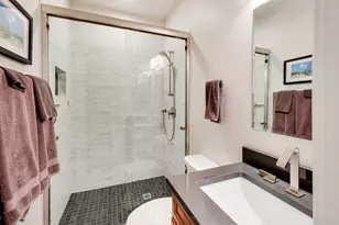132 Frank Lloyd Wright Ln, Oak Park, IL 60302 - Photo 4