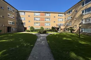 6114 N Damen Ave, Chicago, IL 60659 - Photo 1