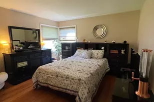 903 Erie St, Elgin, IL 60123 - Photo 12