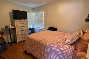 903 Erie St, Elgin, IL 60123 - Photo 10