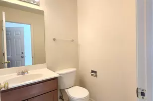 157 W Aldridge Ln, Round Lake, IL 60073 - Photo 6