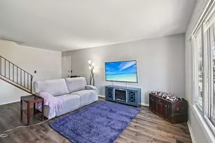 2466 Brunswick Cir, Woodridge, IL 60517 - Photo 4