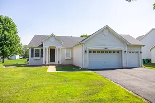 24221 Cedar Creek Ln, Plainfield, IL 60586 - Photo 2