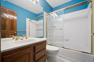 80 Fontaine Ct, Bloomingdale, IL 60108 - Photo 8