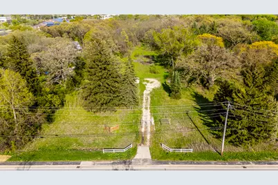 1001 N Hunt Club Road, Gurnee, IL 60031 - Photo 1