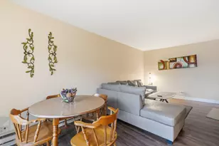 9725 S Keeler Ave, Oak Lawn, IL 60453 - Photo 4