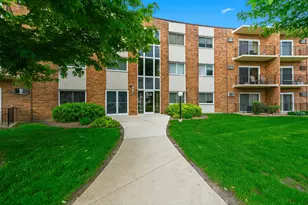 9725 S Keeler Ave, Oak Lawn, IL 60453 - Photo 1