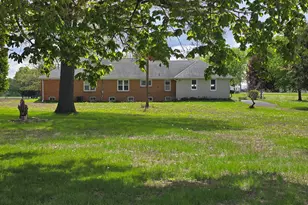 705 W Commercial St, Lyndon, IL 61261 - Photo 16