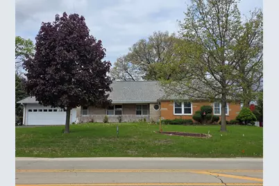 705 W Commercial Street, Lyndon, IL 61261 - Photo 2