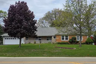 705 W Commercial St, Lyndon, IL 61261 - Photo 2