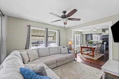 107 E Dunbar Street, Mahomet, IL 61853 - Photo 6