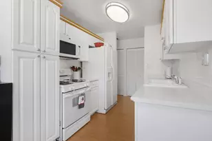 [Address not provided], Schaumburg, IL 60193 - Photo 6