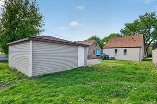 2641 W 89th Pl, Evergreen Park, IL 60805 - Photo 20