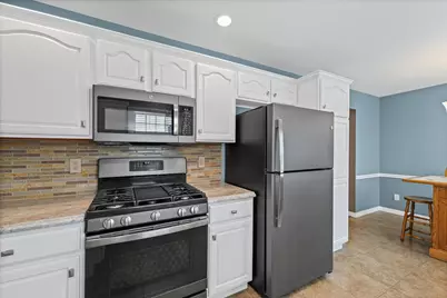 2523 Windward Boulevard #2523, Champaign, IL 61821 - Photo 10
