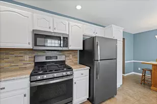 2523 Windward Blvd, Champaign, IL 61821 - Photo 10