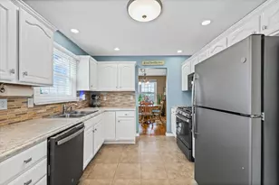2523 Windward Blvd, Champaign, IL 61821 - Photo 8