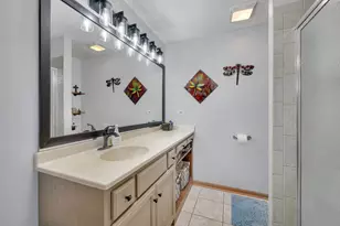 402 Savoy Dr, Shorewood, IL 60404 - Photo 16