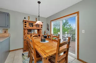 402 Savoy Dr, Shorewood, IL 60404 - Photo 6