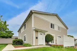 1536 Cornell Cir, Hoffman Estates, IL 60169 - Photo 1