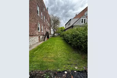 3209 S Racine Avenue, Chicago, IL 60608 - Photo 2