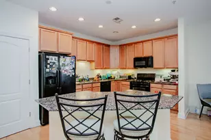 4953 Oakton St, Skokie, IL 60077 - Photo 6