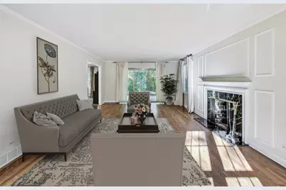 1040 Forest Hill Road, Lake Forest, IL 60045 - Photo 8
