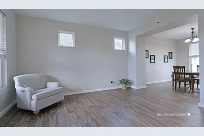 862 Heartland Park Lane, Antioch, IL 60002 - Photo 2
