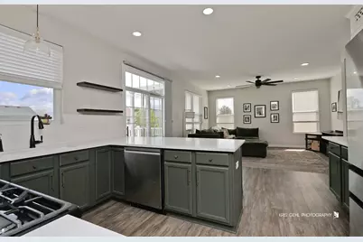 862 Heartland Park Lane, Antioch, IL 60002 - Photo 4